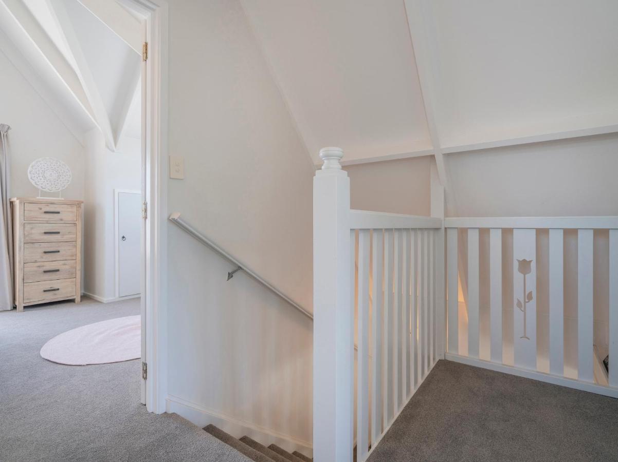 The Doll'S House - Whitianga Holiday Home Экстерьер фото